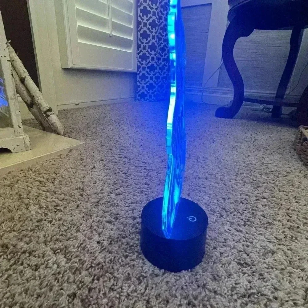 New in box 3d wolf lamp light up multicolor remote usb charge battery 16 colors